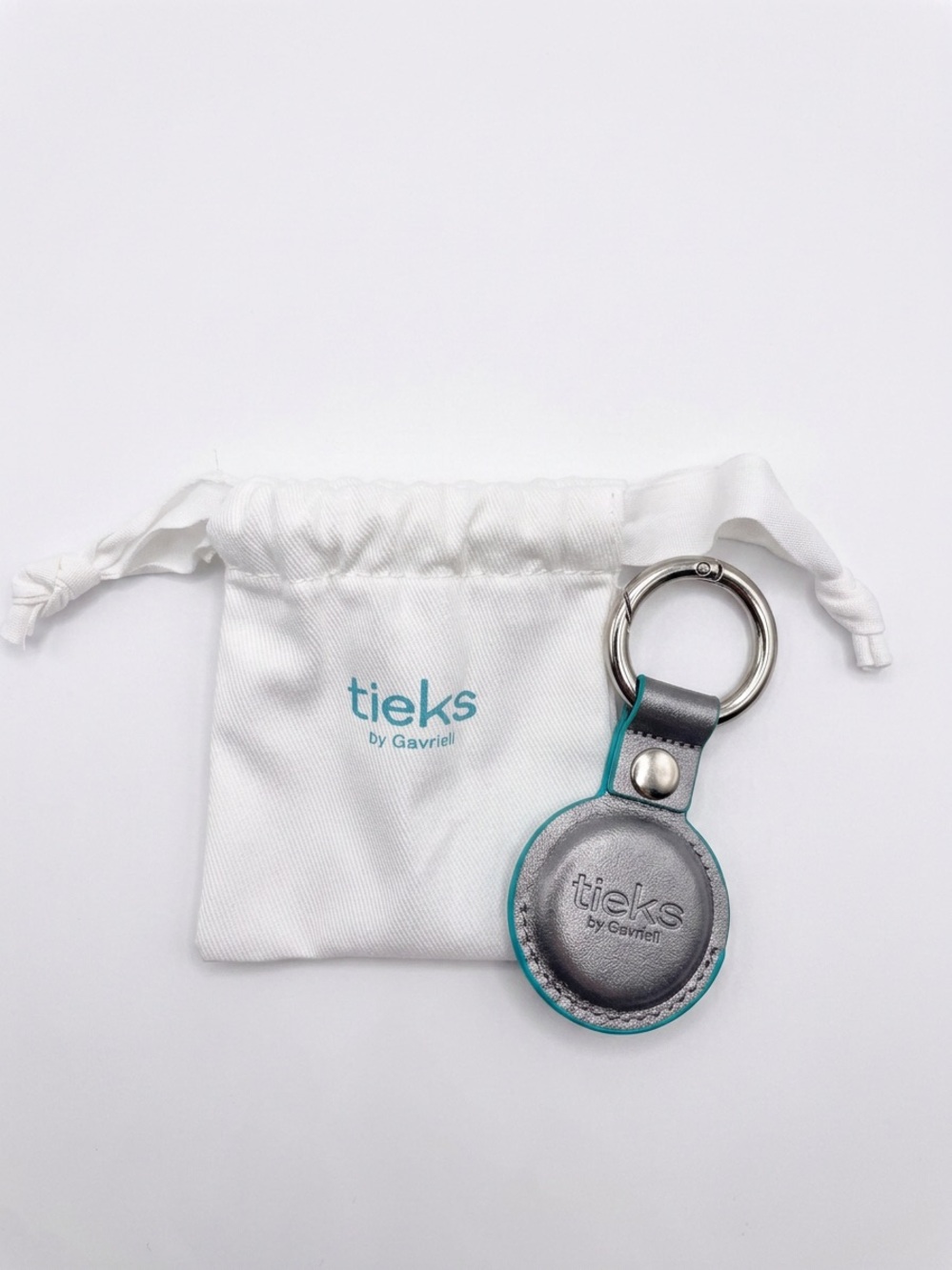 Tieks LE Leather Air Tag Holder with Teal Trim